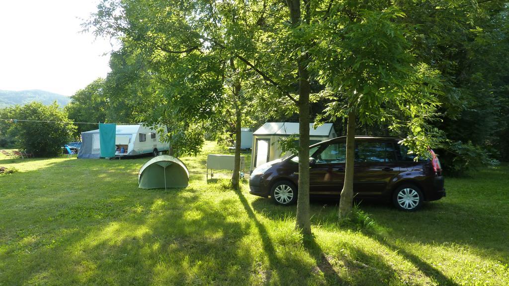 B&B En Mini-Camping Pension Kidafo Libuň Buitenkant foto