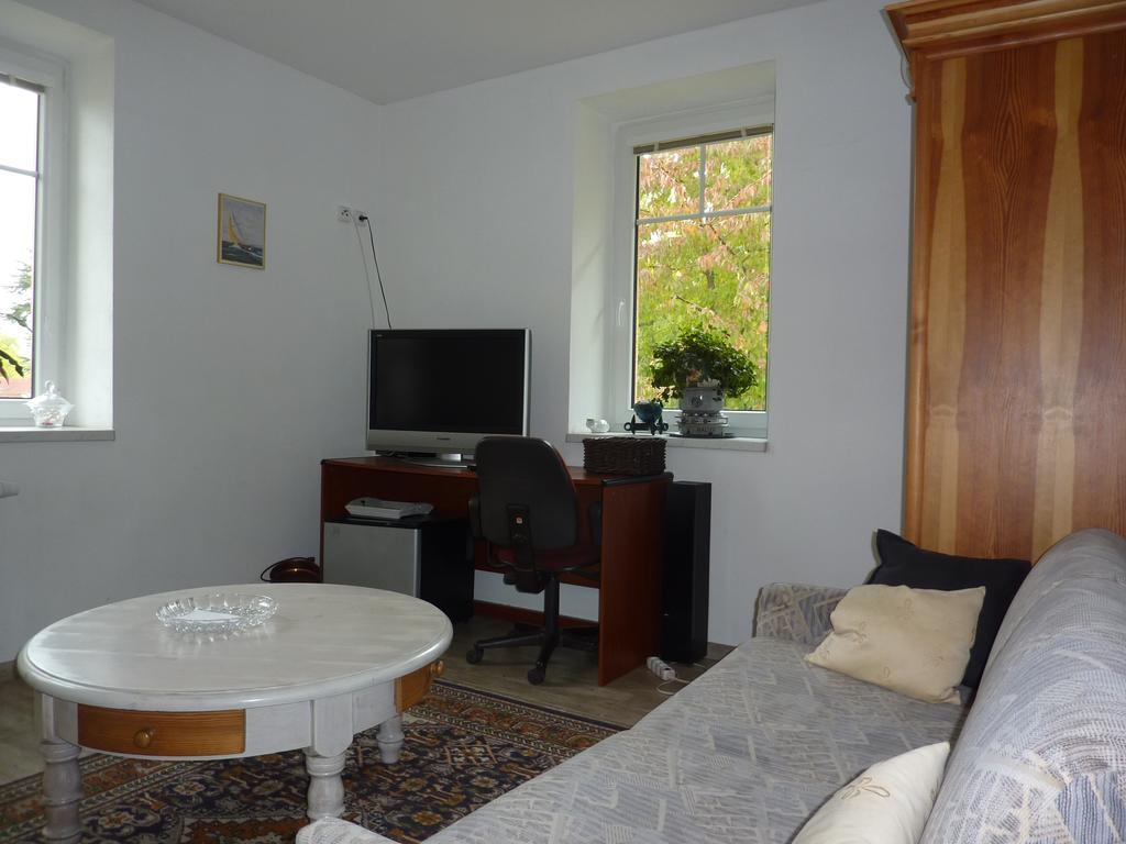 B&B En Mini-Camping Pension Kidafo Libuň Buitenkant foto