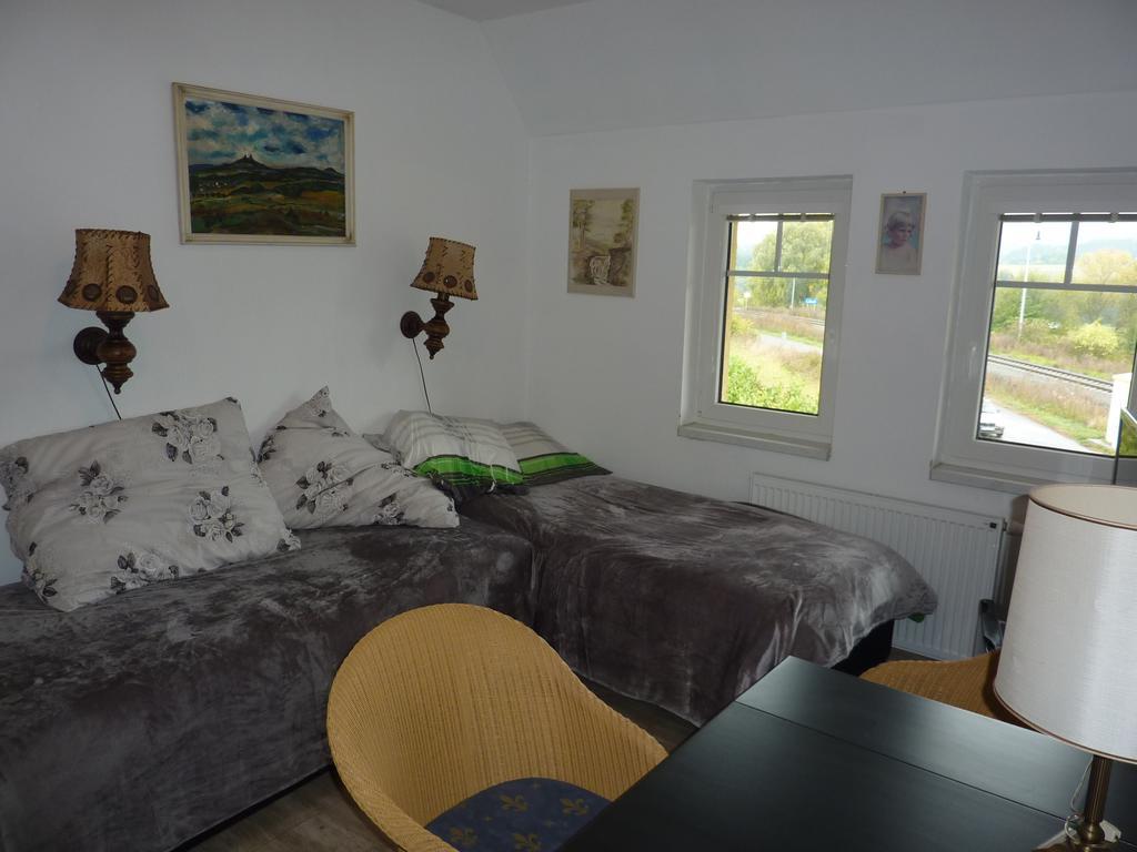 B&B En Mini-Camping Pension Kidafo Libuň Buitenkant foto