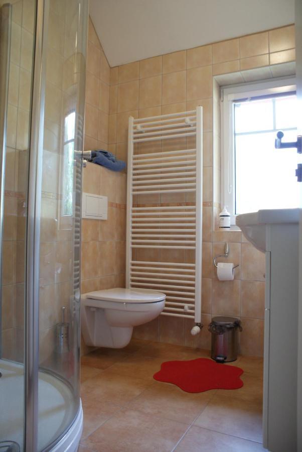 B&B En Mini-Camping Pension Kidafo Libuň Kamer foto