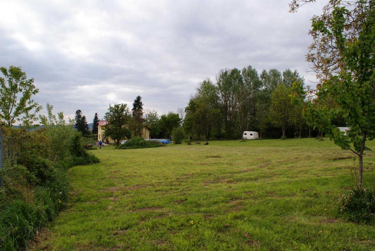 B&B En Mini-Camping Pension Kidafo Libuň Buitenkant foto